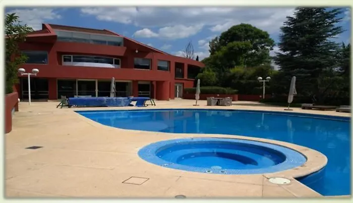 度假居 Frondoso Country Club *